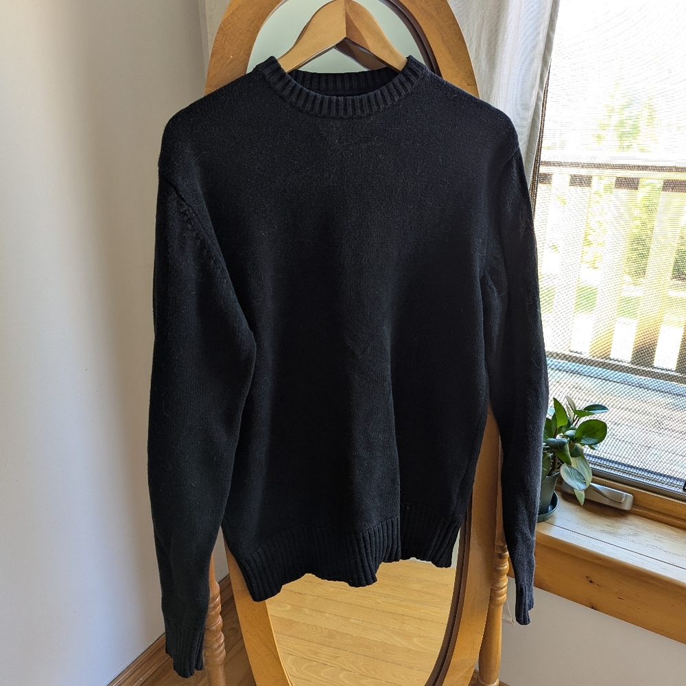 🌼 Vintage - Black sweater